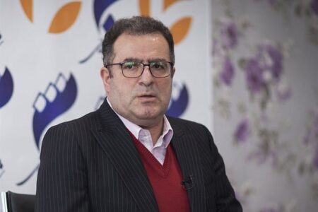 محمود گبرلو / تفکر فرار به جلو به دنبال تخریب سینما و سینماگر است